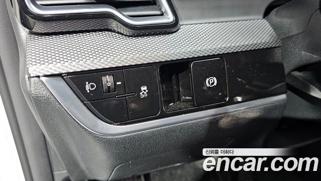Kia Sportage (V) Diesel 2.0 2WD Prestige 2022 — фото 13