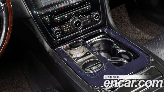 Jaguar XJ 3.0D Premium Luxury LWB X351 2011 — фото 9