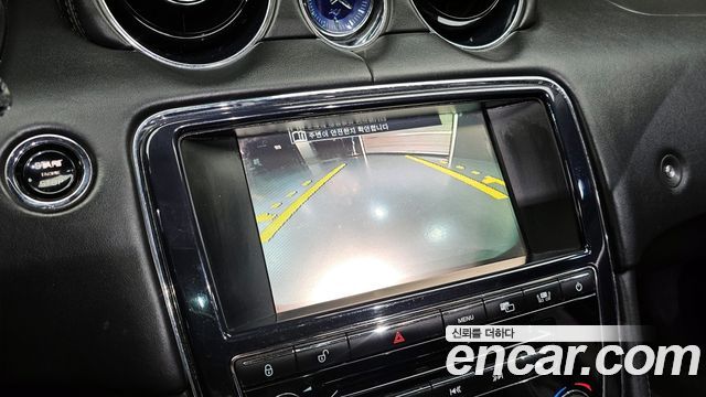 Jaguar XJ 3.0D Premium Luxury LWB X351 2011 — фото 16