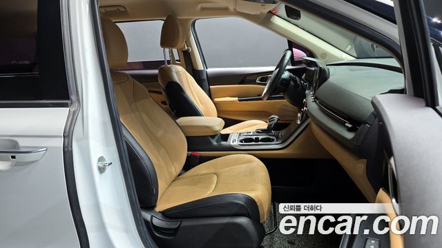 Kia Carnival (IV) Diesel 9-Seater Prestige 2023 — фото 10
