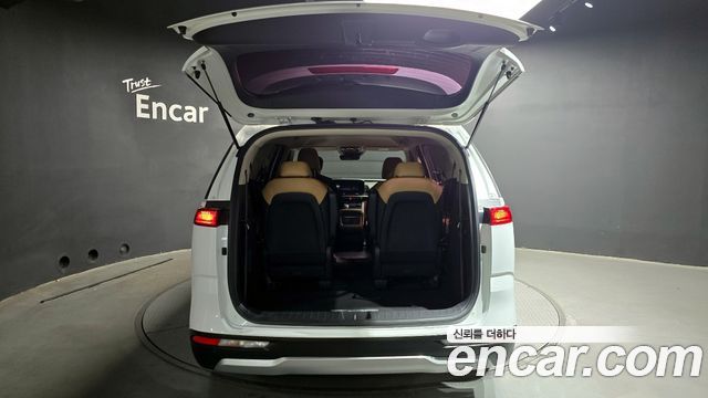 Kia Carnival (IV) Diesel 9-Seater Prestige 2023 — фото 20