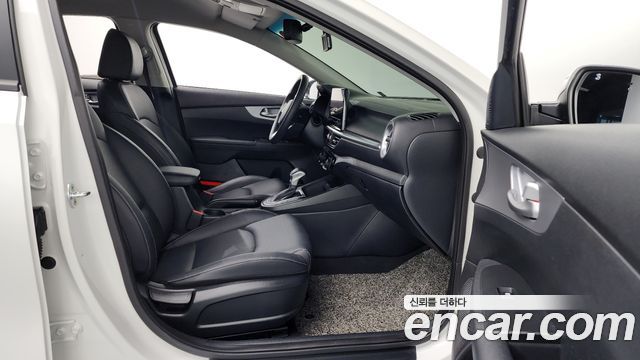 Kia K3 (II) 1.6 Trendy 2023 — фото 12
