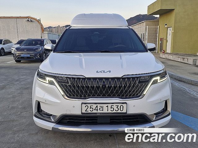Kia Carnival (IV) Gasoline 4-Seater Hi-Limousine Signature