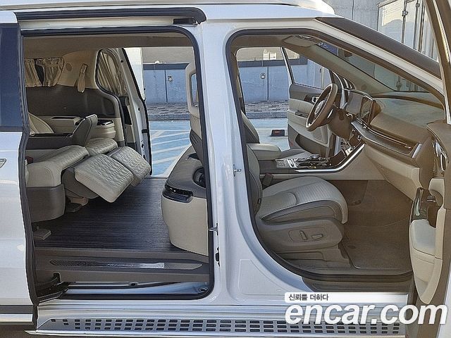 Kia Carnival (IV) Gasoline 4-Seater Hi-Limousine Signature 2022 — фото 15