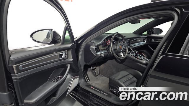 Porsche Panamera (971) 4.0 Turbo 2019 — фото 16