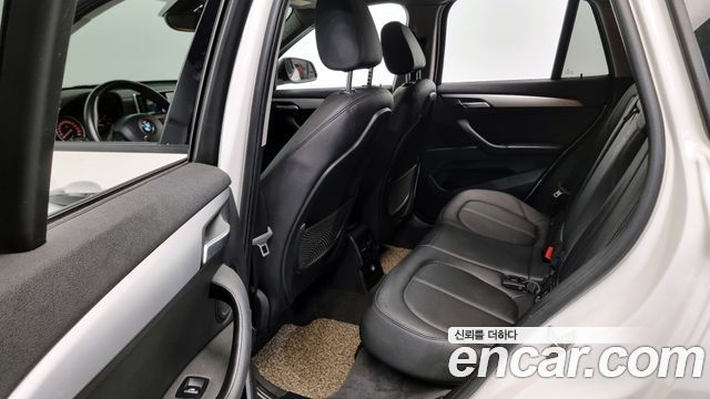 BMW X1 (F48) xDrive 18d 2017 — фото 12