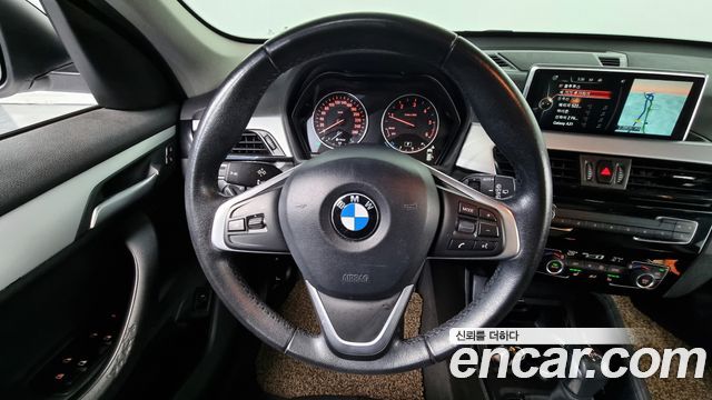 BMW X1 (F48) xDrive 18d 2017 — фото 13