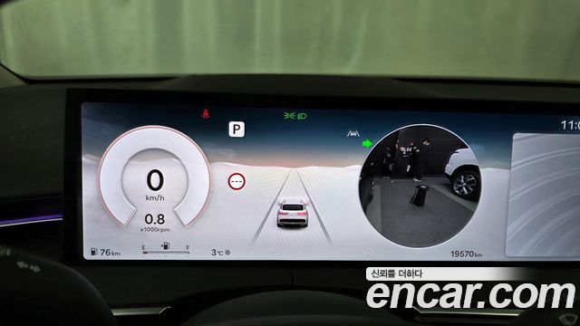 Genesis GV70 2.5T Gasoline AWD 2025 — фото 8