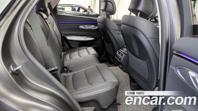 Genesis GV70 2.5T Gasoline AWD 2025 — фото 12