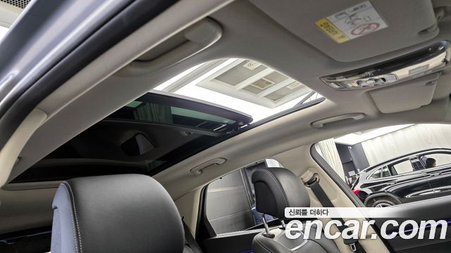 Genesis GV70 2.5T Gasoline AWD 2025 — фото 17