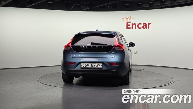 Volvo V40 D2 2nd 2014 — фото 4