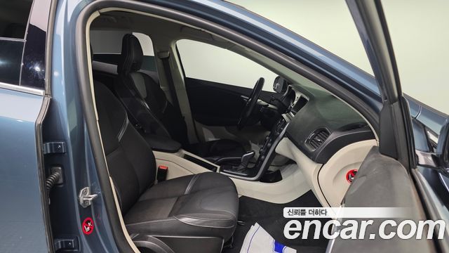 Volvo V40 D2 2nd 2014 — фото 10