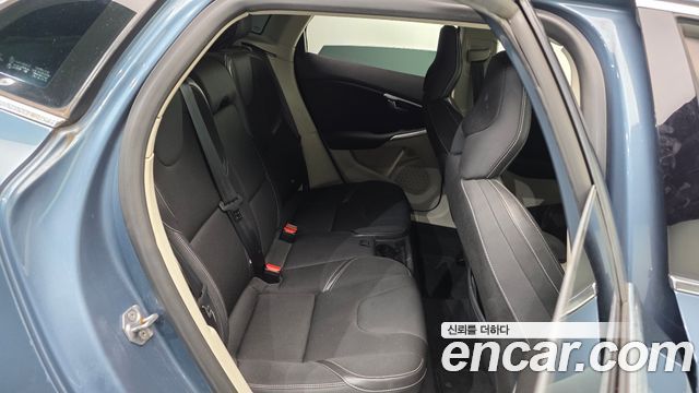 Volvo V40 D2 2nd 2014 — фото 16