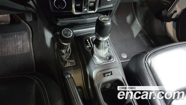 Jeep Wrangler (JL) 2.0 Overland 4Door 80th Edition 2021 — фото 9