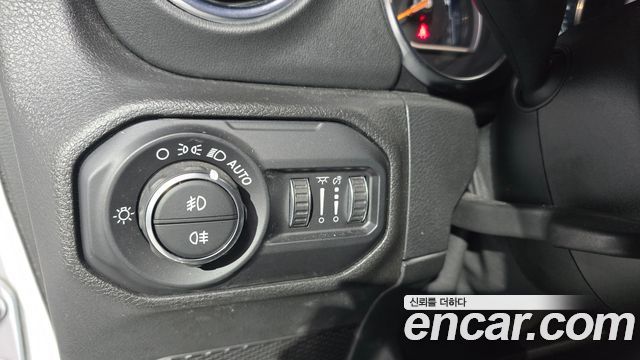 Jeep Wrangler (JL) 2.0 Overland 4Door 80th Edition 2021 — фото 17
