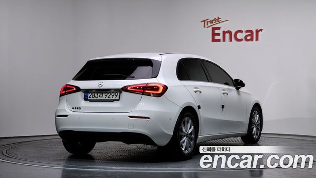 Mercedes-Benz A-Class (W177) A220 Hatchback 2020 — фото 2