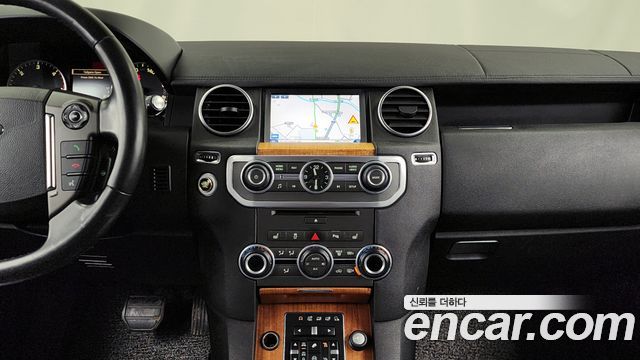 Land Rover Discovery 4 3.0 SDV6 SE 2015 — фото 14