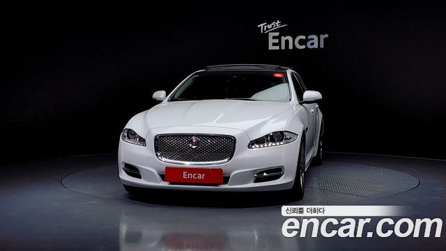 Jaguar XJ 3.0D Premium Luxury LWB X351 2015 — фото 3
