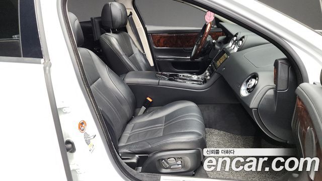 Jaguar XJ 3.0D Premium Luxury LWB X351 2015 — фото 11