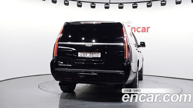 Cadillac Escalade 6.2 ESV 4th 2018 — фото 4