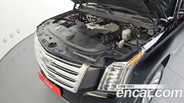 Cadillac Escalade 6.2 ESV 4th 2018 — фото 6