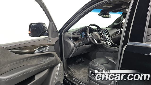 Cadillac Escalade 6.2 ESV 4th 2018 — фото 10