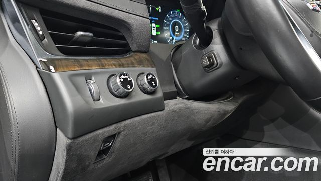 Cadillac Escalade 6.2 ESV 4th 2018 — фото 13
