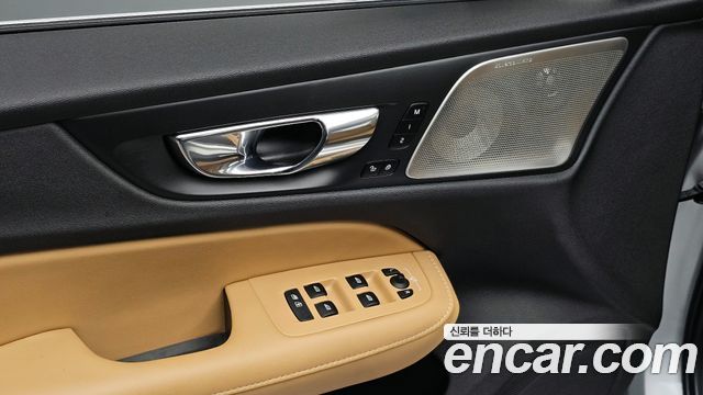 Volvo S60 (III) B5 Inscription 2021 — фото 19