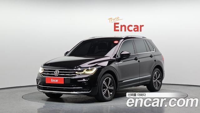 Volkswagen Tiguan (II) 2.0 TDI Premium 2021 — фото 1