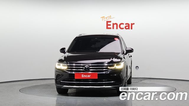 Volkswagen Tiguan (II) 2.0 TDI Premium 2021 — фото 3