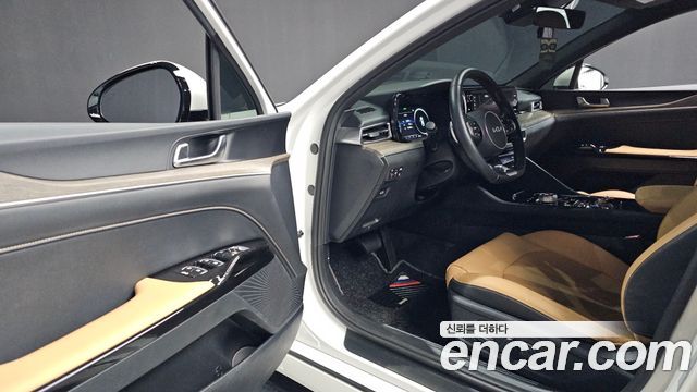 Kia K5 (III) 1.6 Turbo Noblesse 2023 — фото 10