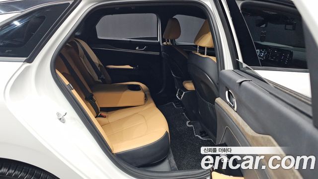 Kia K5 (III) 1.6 Turbo Noblesse 2023 — фото 12