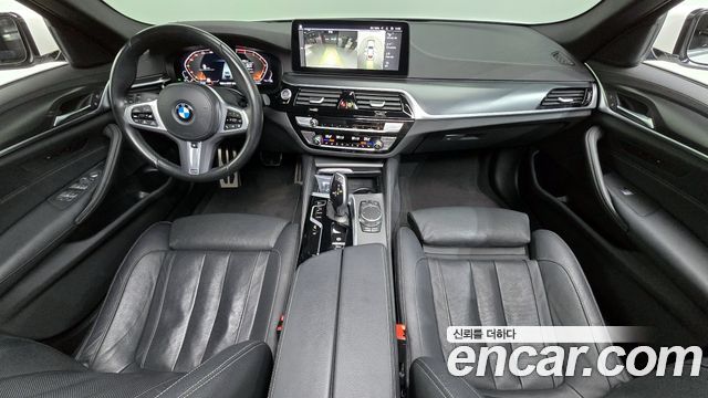 BMW 5 Series (G30) 520i M Sport 2023 — фото 7