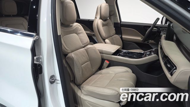 Lincoln Aviator (II) 3.0 Reserve  AWD 2023 — фото 10