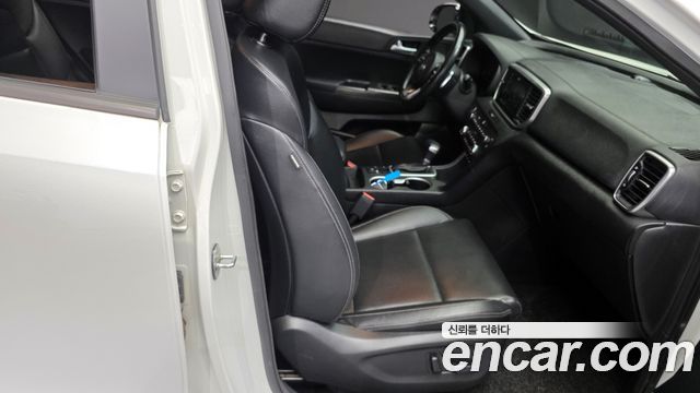Kia Sportage The Bold Diesel 2.0 2WD Prestige Gravity 2021 — фото 12