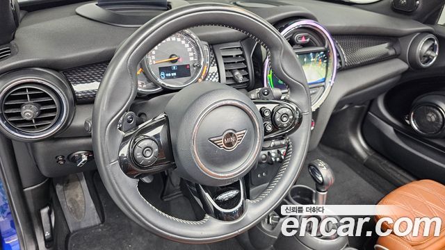 MINI Cooper Convertible Standard 3rd Generation 2019 — фото 14