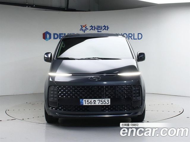 Hyundai Staria 4WD Lounge 9-Seater Inspiration 2022 — фото 3