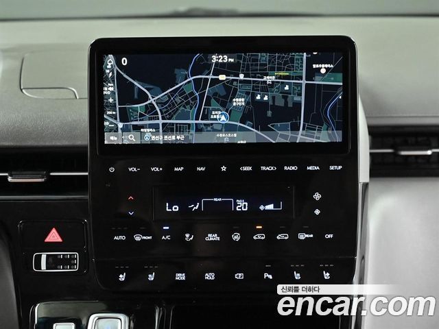 Hyundai Staria 4WD Lounge 9-Seater Inspiration 2022 — фото 18