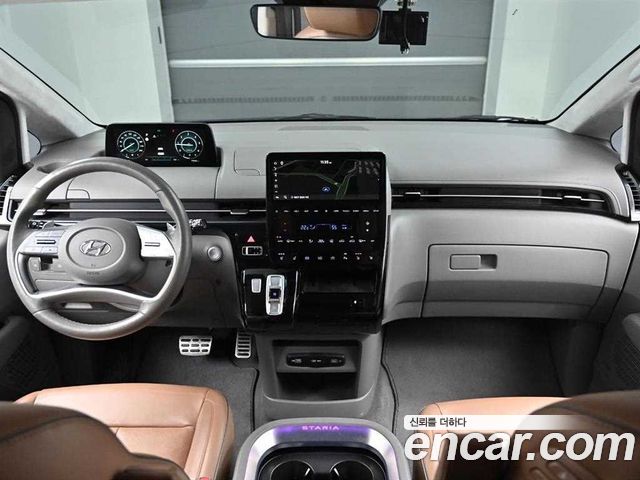 Hyundai Staria 4WD Lounge 9-Seater Inspiration 2022 — фото 7