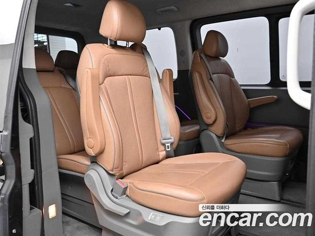 Hyundai Staria 4WD Lounge 9-Seater Inspiration 2022 — фото 16