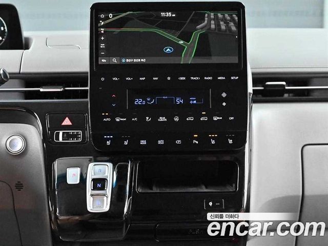 Hyundai Staria 4WD Lounge 9-Seater Inspiration 2022 — фото 18