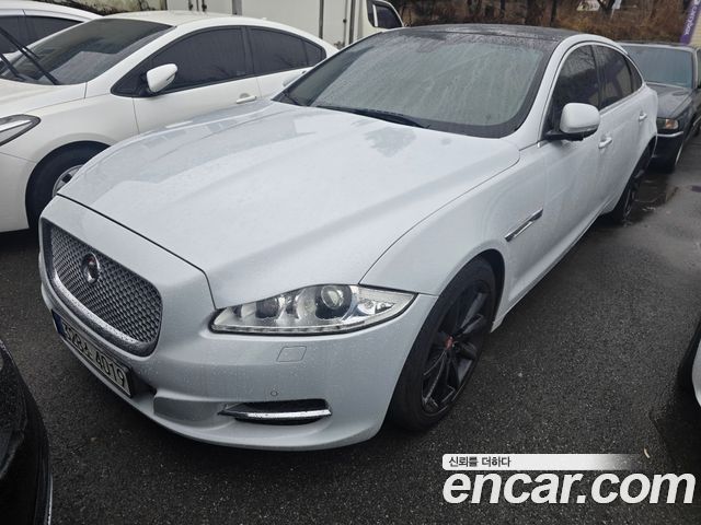 Jaguar XJ 3.0D Premium Luxury LWB X351 2015 — фото 3