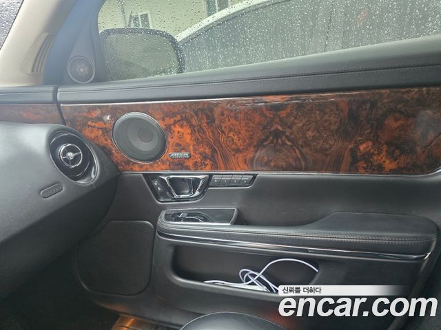 Jaguar XJ 3.0D Premium Luxury LWB X351 2015 — фото 10