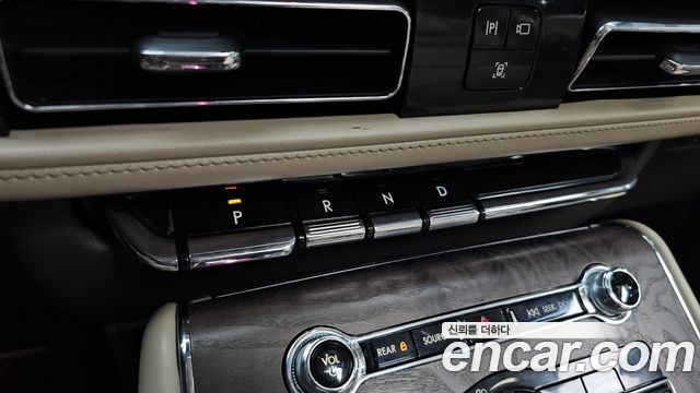 Lincoln Aviator (II) 3.0 Reserve  AWD 2021 — фото 9