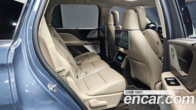 Lincoln Aviator (II) 3.0 Reserve  AWD 2021 — фото 16