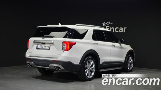 Ford Explorer (VI) 3.0 Platinum 4WD 2021 — фото 2