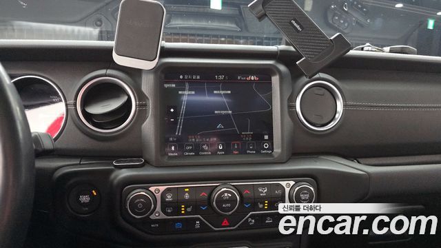 Jeep Wrangler (JL) 2.0 Overland Power Top 4Door 4xe 2022 — фото 16