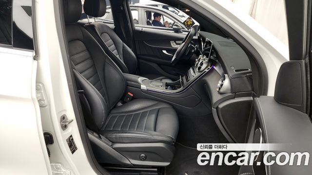 Mercedes-Benz GLC-Class (X253) GCL300 4MATIC Coupe 2023 — фото 11