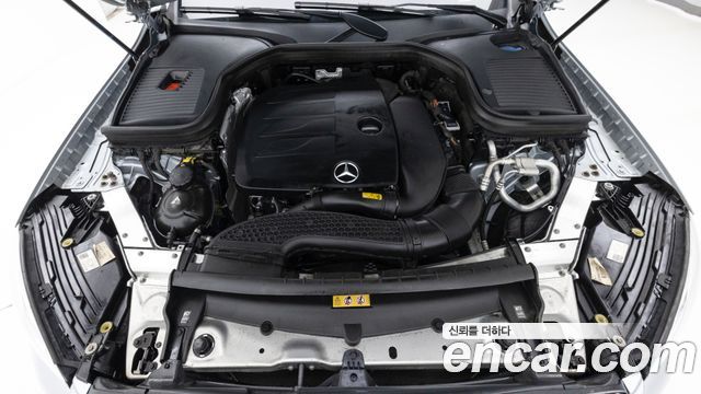 Mercedes-Benz GLC-Class (X253) GCL300 4MATIC Coupe 2023 — фото 6