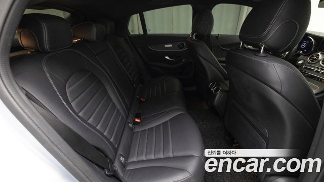 Mercedes-Benz GLC-Class (X253) GCL300 4MATIC Coupe 2023 — фото 10